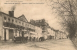 PAUILLAC(Médoc)     Avenue Du Port Et Le Grand Hôtel (attelages) - Pauillac