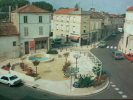 17 - MATHA - La Place Samson (Commerces: Charcuterie...) - Matha