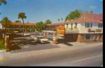 109153-Florida, Saint Augustine, Monterey Court, 1950s Cars - St Augustine