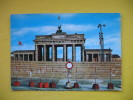 BERLIN Blick Auf Das Brandenburger Tor Nach Dem 13.Avgust 1961 - Muro De Berlin