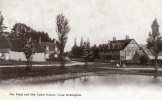 LONG ITCHINGTON The Pond And Old Tudor House - OLD ENGLISH POSTCARD - CIRCULATED STAMPED - W.H.S.L - Sonstige & Ohne Zuordnung