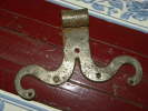 PENTURE MOUSTACHES - Ironwork