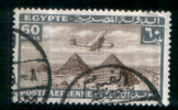 EGYPT / 1933 / AIRMAIL / AIRPLANE / HANDLEY PAGE H.P.42 OVER PYRAMIDS / POST MARK / FAIUM / VF USED . - Gebruikt