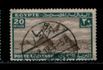 EGYPT / 1933 / AIRMAIL / AIRPLANE / HANDLEY PAGE H.P.42 OVER PYRAMIDS / HAHIA / VF USED . - Usados