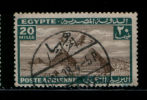 EGYPT / 1933 / AIRMAIL / AIRPLANE / HANDLEY PAGE H.P.42 OVER PYRAMIDS / HAHIA / VF USED . - Gebraucht