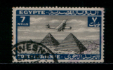 EGYPT / 1933 / AIRMAIL / AIRPLANE / HANDLEY PAGE H.P.42 OVER PYRAMIDS / POST MARK / QUWESNA / VF USED . - Gebraucht
