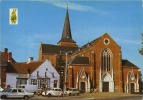 Kasterlee :   St. Willibrordus Kerk  ( Groot Formaat )  Old Cars  Renault - Kasterlee