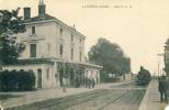 La Cote-St-André  Gare P.L.M  2 Coins Du Bas Rognés Voir Scan    Cpa - La Côte-Saint-André