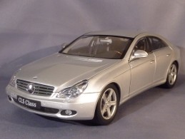 Kyosho 08401S, Mercedes CLS 2005, 1:18 - Kyosho