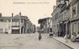 60 GRANDVILLIERS - Place Barbier Et La Rue D'Amiens - Grandvilliers