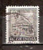 Timbre Inde République Y&T N° 587 Oblitéré. 60 P. Cote 0.80 € - Used Stamps