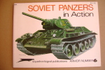 PBB/46 SOVIET PANZERS Squadron/signal 1973/carri Armati - Englisch