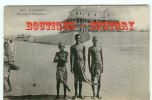 DJIBOUTI - Groupe D´Indigènes - Jeunes Garcons - Edition 1900 < Messageries Maritimes - Dos Scané - Unclassified