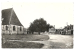 Le Fidelaire (27) : La Place De L´église Et L´If Historique En 1958 PHOTO VERITABLE. - Le Vaudreuil