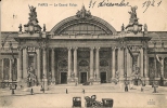 PARIS    Le Grand Palais    (1timbre Décollé,timbre De Surtaxe)vieilles Automobiles - La Seine Et Ses Bords