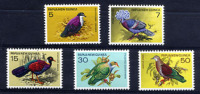 PAPOUASIE NOUVELLE GUINEE 1977,  PIGEONS DE PAPOUASIE, 5 Valeurs, Neufs. R10 - Tauben & Flughühner
