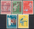 Netherlands B336-40 Mint Never Hinged Semi-Postal Set From 1959 - Ongebruikt