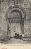 03 - NEUILLY EN DONJON - CPA - La Porte De L´Eglise - Vue Animée 1907 - Otros Municipios