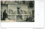 751019 CIMETIERE PERE LACHAISE  MONUMENT AUX MORTS ANIMATION  N ° 610  TOPCOLL TOUTPARIS - Paris (19)