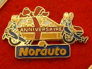 PIN´S PEUGEOT 205  - NORAUTO ANNIVERSAIRE - Peugeot