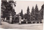 Guise - Le Square Du Monument Aux Morts - Guise