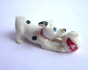 101 DALMATIEN - Figurine JIM - QUI JOUE A LA BALLE Collier Rouge - DISNEY - ABE Manque La Queue - Disney