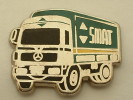 PIN'S MERCEDES  - CAMION SMAT - Mercedes