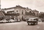 PARIS GARE MONTMARTRE , BEAU PLAN PEUGEOT 403,BUS,CITROEN 2CV REF 26471 - Transporte Público