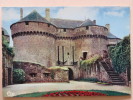 LASSAY - L'entrée Du Château Et Le Pont Levis - CPSM Dentelée - Lassay Les Chateaux