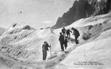 CHAMONIX...TRAVERSEE DE LA MER DE GLACE.....CPA ANIMEE - Climbing