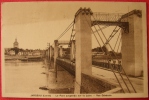 Dep 45 , Cpa  JARGEAU , Le Pont Suspendu Sur La Loire . Vue Générale (49) - Jargeau