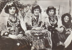 ALBANIA Costumes   Nice Postcard - Albania
