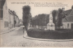CREPY En VALOIS (Oise) - CPA - Place Gambetta Et Monument Des "Vétérans" - Crepy En Valois