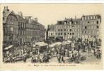 Carte Postale Ancienne Roye - La Place D'Armes, Le Marché Du Vendredi - Commerces - Roye