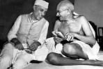 (NZ10-099  )  Mahatma Gandhi , China Postal Stationery -Articles Postaux -- Postsache F - Mahatma Gandhi