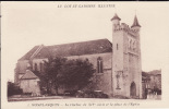 2.  MONFLANQUIN   -   Le Clocher Du XIVe Siècle Et La Place De L'Eglise - Monflanquin