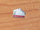 ATHLETISME  JEUX OLYMPIQUE   " RUSSIE MOSCOU MOCKBA "  PINS  EPINGLETTE - Atletismo