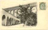 13/CPA  1900 - Environs D'Aix En Provence - Roquefavour, Sortie De La Gare - Roquefavour