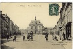 Carte Postale Ancienne Attigny - Place De L´Hôtel De Ville - Attigny