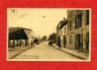 * BRIOUX-La Grand´Rue Et Les Halles(CAFE FRANCAIS,Automobiles+4 Timbres Au Dos...TAXE) - Brioux Sur Boutonne