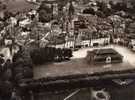 MELLE LES HALLES 1960 LA PLACE DU MARCHE ET TRIBUNAL   EDIT  GABY  CIRC NON - Melle