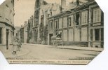 CPA : ROYE : Rue St Pierre (maisons Pillées Et Dévastées) - CARTE EN MAUVAIS ETAT CAR COUPEE AUX 4 COINS - - Roye