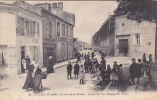 LUCON LA RUE DE LA ROCHE QUARTIER DU CHAMPS DE FOIRE Editeur J Nozais LOGE A PIED ET A CHEVAL CHARCUTERIE C ROTURIER - Lucon