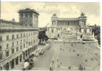 ROMA - Piazza Venezia - Old Cars - Orte & Plätze