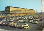 Aéroport De Paris-Orly. La Façade De L'aérogare. (Parking Avec Voitures Années70, 2CV, DS, 403...) - Aerodromi