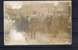 Rare Carte Photo Guines  - Remise De Décorations Sur La Place. Petit état, Voir Scan. - Guines