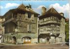 CPSM CHATELDON (Puy De Dome) - Vieilles Maisons Du XV° - Chateldon