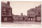 BRIOUZE ( Orne )  Place Du Marché - L'Hôtel De Ville  ( Carte En Bon état...) - Briouze