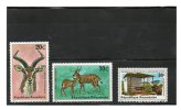 RWANDA   3 Timbres    Année 1975 Et 1980   (neufs Sans Charnières) - Neufs