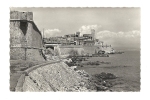 Cp, 06, Antibes, La Vieille Ville Et Les Remparts - Antibes - Old Town